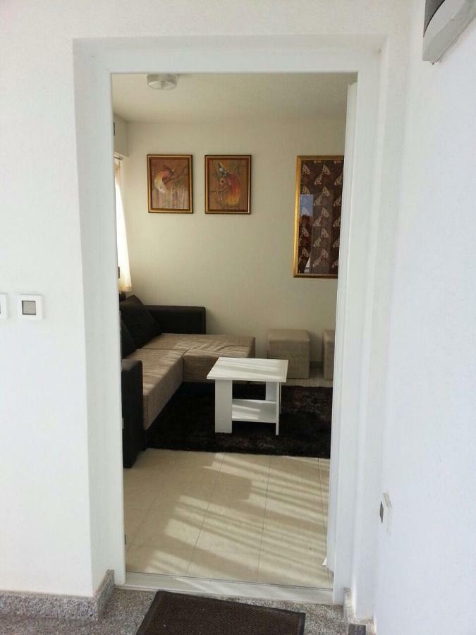 Kartini Apartment Нин Екстериор снимка