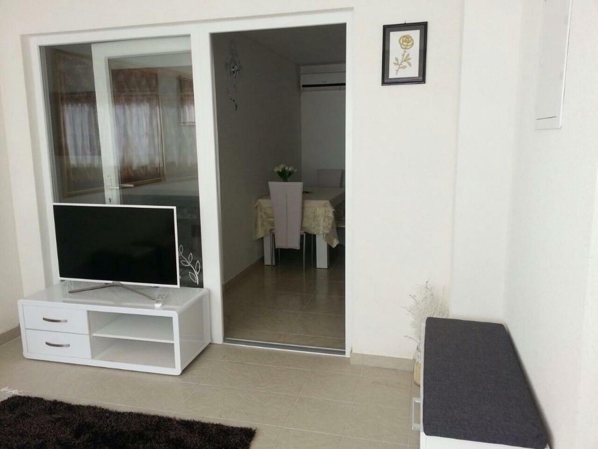 Kartini Apartment Нин Екстериор снимка