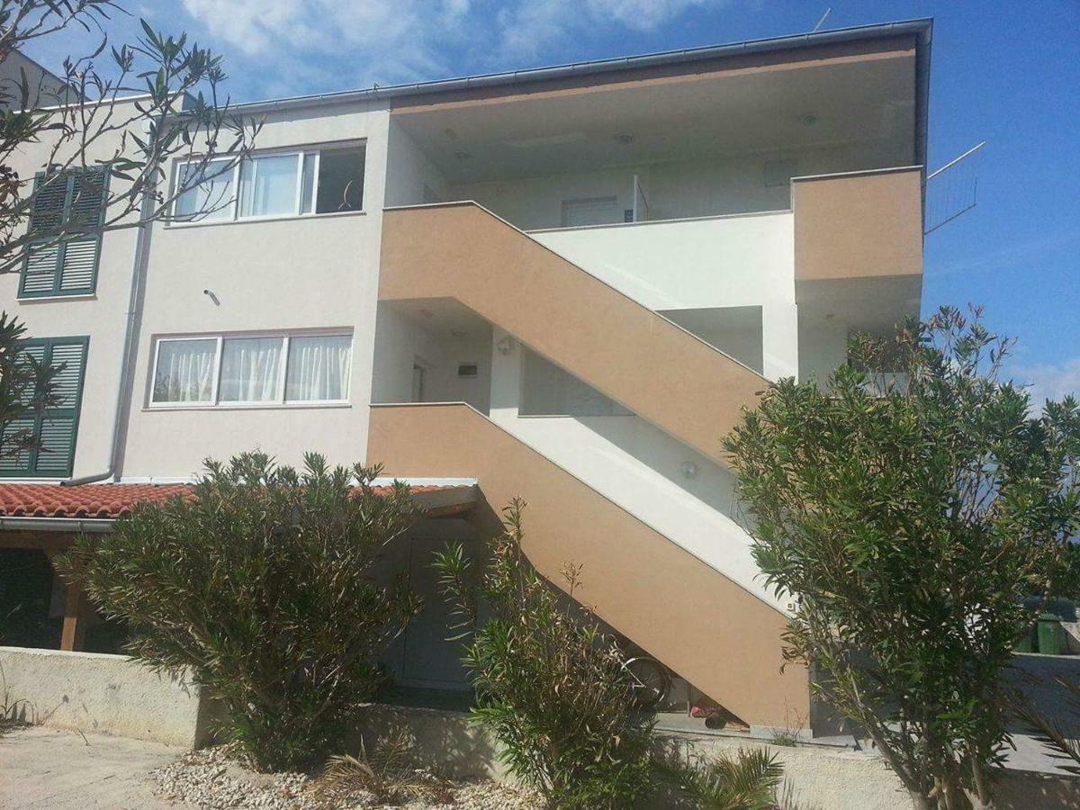 Kartini Apartment Нин Екстериор снимка