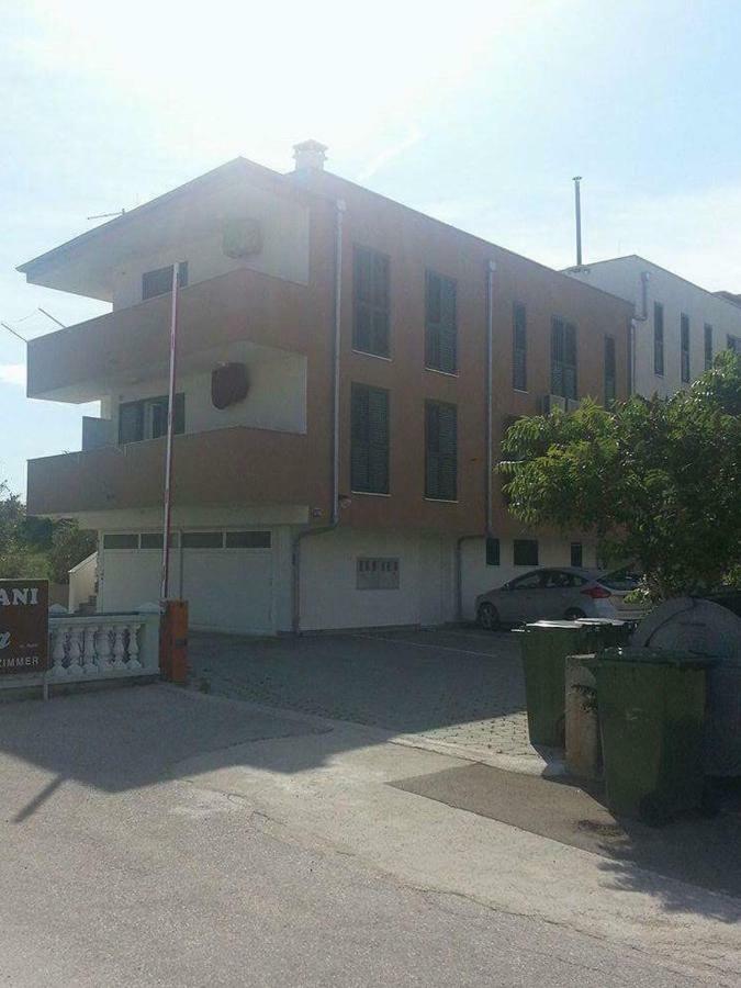 Kartini Apartment Нин Екстериор снимка